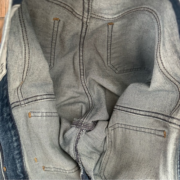 GAP Flare High Rise Blue Denim Jeans with Two Front Pockets -Medium Wash Size 29 - Picture 9 of 16